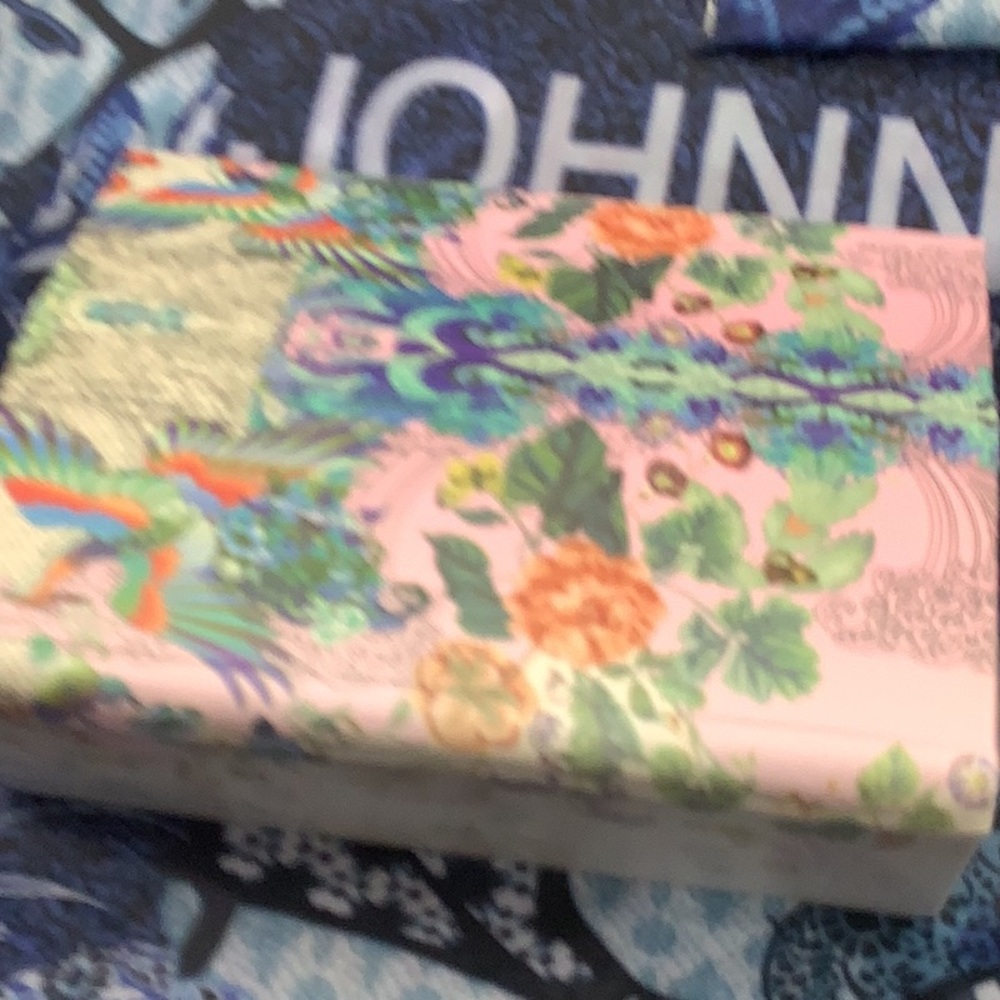 JOHNNY WAS sunglass case, and shopping bag - Picture 3 of 4